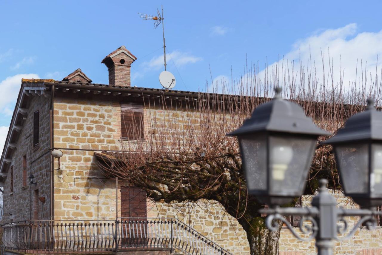 Agriturismo Ponte Di Riocchio Губбио Экстерьер фото