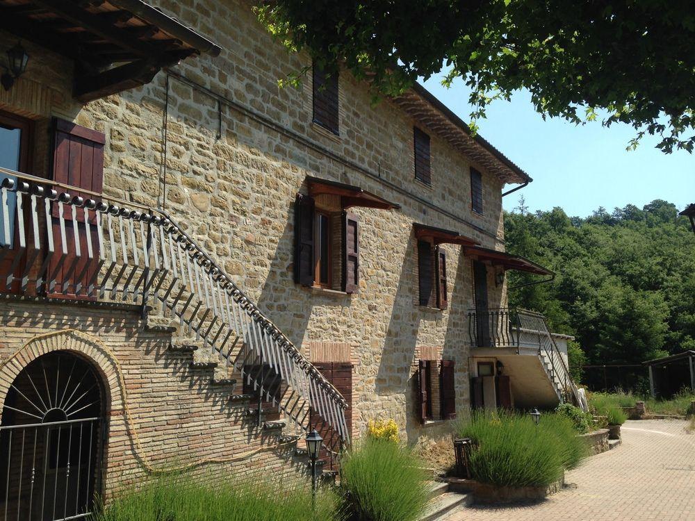 Agriturismo Ponte Di Riocchio Губбио Экстерьер фото